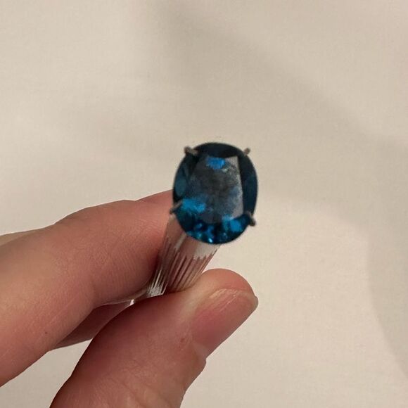 Electric blue 3.2ct London Topaz - Picture 7 of 9